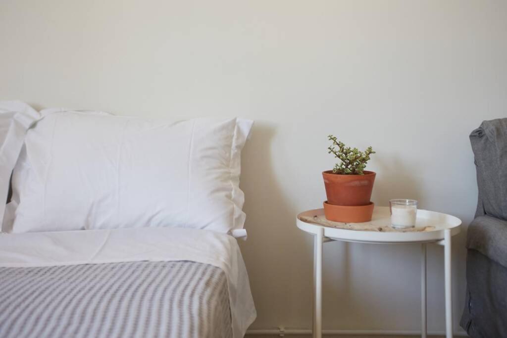 Bright Lovely In Apartment Thessaloniki