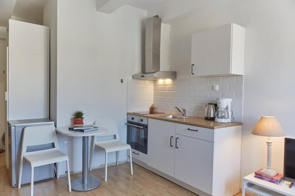 Apartment Bright Lovely In Thessaloniki